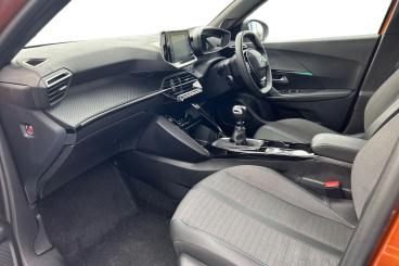SPOTICAR Peugeot 2008 1.2 Puretech Allure Premium + Euro 6 (s/s) 5dr Used Car - Suv Petrol Orange - Portsmouth - 1200588556_2