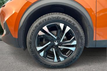SPOTICAR Peugeot 2008 1.2 Puretech Allure Premium + Euro 6 (s/s) 5dr Used Car - Suv Petrol Orange - Portsmouth - 1200588556_5