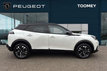 SPOTICAR Peugeot 2008 1.2 Puretech Gt Eat Euro 6 (s/s) 5dr Used Car - Suv Petrol White - Southend-on-sea - 1200594327_4