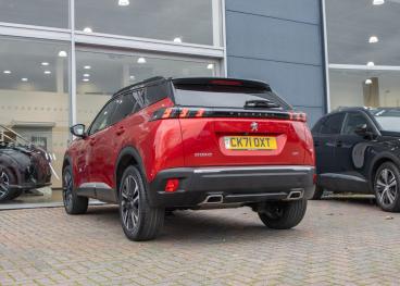 SPOTICAR Peugeot 2008 1.2 Puretech Gt Premium Euro 6 (s/s) 5dr Used Car - Suv Petrol Red - Aldershot - 1200602140_5