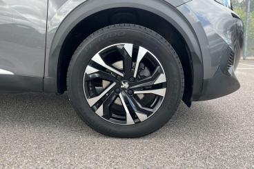 SPOTICAR Peugeot 2008 1.2 Puretech Allure Premium + Euro 6 (s/s) 5dr Used Car - Suv Petrol Grey - Basildon - 1200604205_5