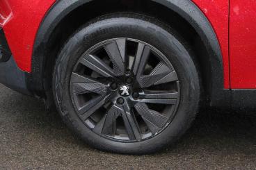SPOTICAR Peugeot 2008 1.2 Puretech Gt Eat Euro 6 (s/s) 5dr Used Car - Suv Petrol Red - Lichfield - 1200606182_5