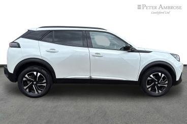 SPOTICAR Peugeot 2008 1.2 Puretech Allure Premium + Eat Euro 6 (s/s) 5dr Used Car - Suv Petrol White - Castleford - 1200607674_2