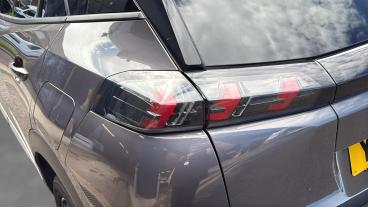 SPOTICAR Peugeot 2008 1.2 Puretech Allure Premium + Euro 6 (s/s) 5dr Used Car - Suv Petrol Grey - Sheffield - 1200608923_5