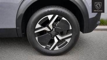 SPOTICAR Peugeot 2008 1.2 Puretech Allure Euro 6 (s/s) 5dr Used Car - Suv Petrol Grey - Rochdale - 1200609043_5
