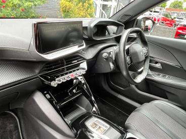 SPOTICAR Peugeot 2008 1.2 Puretech Gt Eat Euro 6 (s/s) 5dr Used Car - Suv Petrol Orange - Wolverhampton - 1200614523_3