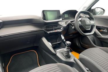 SPOTICAR Peugeot 2008 1.2 Puretech Active Premium Euro 6 (s/s) 5dr Used Car - Suv Petrol Black - Basildon - 1200616516_2