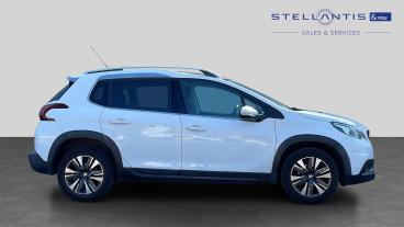 SPOTICAR Peugeot 2008 1.2 Puretech Allure Premium Euro 6 (s/s) 5dr Used Car - Suv Petrol White - Preston - 1200617783_2