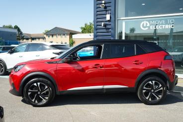 SPOTICAR Peugeot 2008 1.2 Puretech Gt Eat Euro 6 (s/s) 5dr Used Car - Suv Petrol Red - Leamington - 1200618324_5
