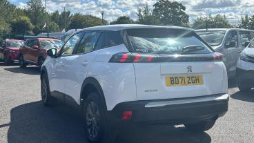 SPOTICAR Peugeot 2008 1.2 Puretech Active Premium Euro 6 (s/s) 5dr Used Car - Suv Petrol White - Redditch - 1200619605_3