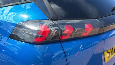 SPOTICAR Peugeot 2008 1.2 Puretech Gt Euro 6 (s/s) 5dr Used Car - Suv Petrol Blue - Leicester - 1200626187_5