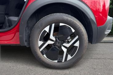 SPOTICAR Peugeot 2008 1.2 Puretech Allure Euro 6 (s/s) 5dr Used Car - Suv Petrol Red - Portsmouth - 1200626958_5