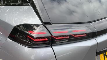 SPOTICAR Peugeot 2008 1.2 Gt E-dsc6 Euro 6 (s/s) 5dr Used Car - Suv Hybrid Grey - Walton On Thames - 1200634894_5
