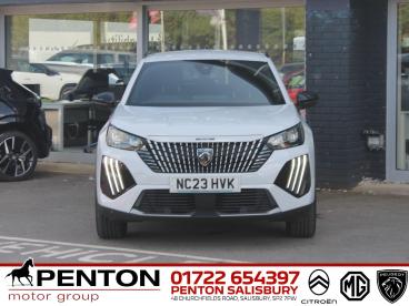 SPOTICAR Peugeot 2008 1.2 Puretech Allure Euro 6 (s/s) 5dr Used Car - Suv Petrol White - Salisbury - 1200635436_2