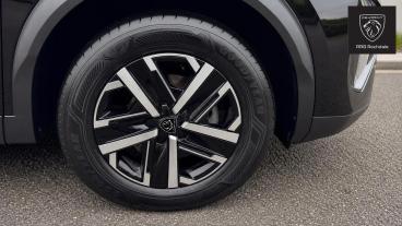 SPOTICAR Peugeot 2008 1.2 Puretech Active Euro 6 (s/s) 5dr Used Car - Suv Petrol Black - Rochdale - 1200638500_5