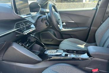SPOTICAR Peugeot 2008 1.2 Puretech Allure Eat Euro 6 (s/s) 5dr Used Car - Suv Petrol Black - Sidcup - 1200642531_3