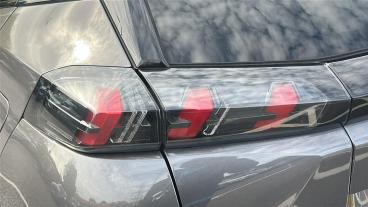 SPOTICAR Peugeot 2008 1.2 Puretech Gt Eat Euro 6 (s/s) 5dr Used Car - Suv Petrol Grey - Chingford - 1200643906_5