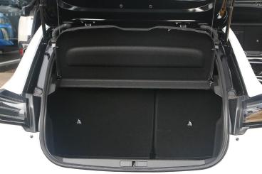 SPOTICAR Peugeot 208 1.2 Hybrid Gt E-dsc6 Euro 6 (s/s) 5dr Used Car - Hatchback Hybrid White - Lichfield - 1200548323_5