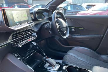 SPOTICAR Peugeot 208 1.2 Puretech Gt Eat Euro 6 (s/s) 5dr Used Car - Hatchback Petrol Blue - Newark On Trent - 1200559009_2