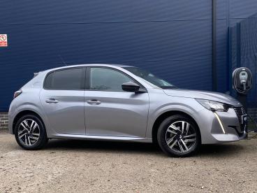 SPOTICAR Peugeot 208 1.2 Puretech Allure Premium + Euro 6 (s/s) 5dr Used Car - Hatchback Petrol Grey - Crewe - 1200560731_4