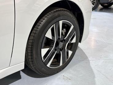 SPOTICAR Peugeot 208 1.2 Puretech 100 Allure 5dr Used Car - Hatchback Petrol White - Bridgend - 1200561930_4