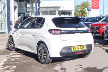SPOTICAR Peugeot 208 1.2 Puretech Active Premium + Eat Euro 6 (s/s) 5dr Used Car - Hatchback Petrol White - Leamington - 1200564910_2