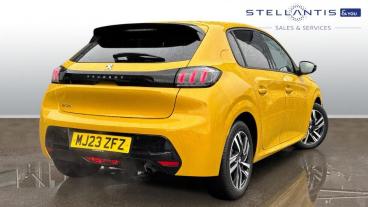 SPOTICAR Peugeot 208 1.2 Puretech Allure Premium + Euro 6 (s/s) 5dr Used Car - Hatchback Petrol  - Salford - 1200566724_3