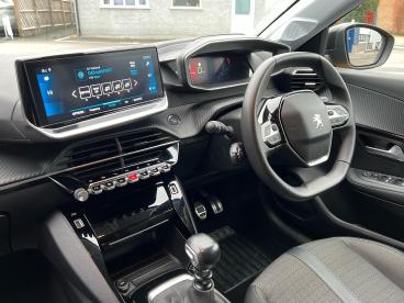 SPOTICAR Peugeot 208 1.2 Puretech Allure Premium + Euro 6 (s/s) 5dr Used Car - Hatchback Petrol Yellow - Romsey - 1200566878_5