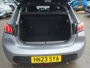 SPOTICAR Peugeot 208 1.2 Puretech Gt Euro 6 (s/s) 5dr Used Car - Hatchback Petrol Grey - Basingstoke - 1200567601_5