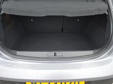 SPOTICAR Peugeot 208 1.2 Puretech Allure Premium + Eat Euro 6 (s/s) 5dr Used Car - Hatchback Petrol Grey - Basingstoke - 1200567610_5