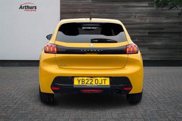 SPOTICAR Peugeot 208 1.2 Puretech Allure Premium Eat Euro 6 (s/s) 5dr Used Car - Hatchback Petrol  - Newtown - 1200567760_4