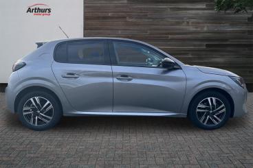 SPOTICAR Peugeot 208 1.2 Puretech Allure Premium + Euro 6 (s/s) 5dr Used Car - Hatchback Petrol  - Newtown - 1200567761_2
