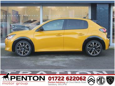 SPOTICAR Peugeot 208 1.2 Puretech Gt Eat Euro 6 (s/s) 5dr Used Car - Hatchback Petrol Yellow - Salisbury - 1200568284_4
