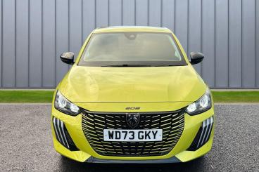 SPOTICAR Peugeot 208 1.2 Puretech Allure Euro 6 (s/s) 5dr Used Car - Hatchback Petrol Yellow - Taunton - 1200570299_3