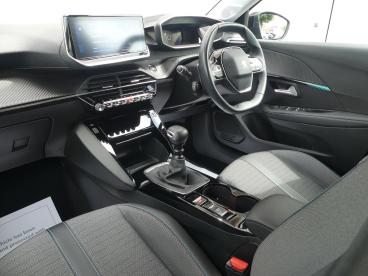 SPOTICAR Peugeot 208 1.2 Puretech Allure Premium Euro 6 (s/s) 5dr Used Car - Hatchback Petrol Black - Devizes - 1200573162_2