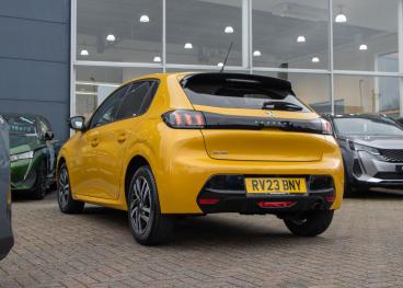 SPOTICAR Peugeot 208 1.2 Puretech Allure Premium + Euro 6 (s/s) 5dr Used Car - Hatchback Petrol Yellow - Aldershot - 1200579193_5