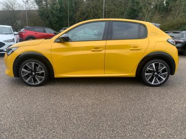 SPOTICAR Peugeot 208 1.2 Puretech Gt Line Euro 6 (s/s) 5dr Used Car - Hatchback Petrol Yellow - Rugby - 1200580934_4