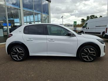 SPOTICAR Peugeot 208 1.2 Gt E-dsc6 Euro 6 (s/s) 5dr Used Car - Hatchback Hybrid White - Boston - 1200581356_2
