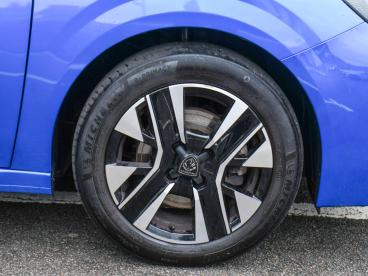 SPOTICAR Peugeot 208 1.2 Puretech Allure Euro 6 (s/s) 5dr Used Car - Hatchback Petrol Blue - Hinckley - 1200581853_5