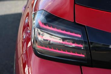 SPOTICAR Peugeot 208 1.2 Puretech Gt Euro 6 (s/s) 5dr Used Car - Hatchback Petrol Red - Walsall - 1200582833_5