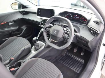 SPOTICAR Peugeot 208 1.2 Puretech Active Premium + Euro 6 (s/s) 5dr Used Car - Hatchback Petrol White - Walsall - 1200583034_5