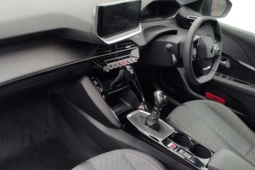 SPOTICAR Peugeot 208 1.2 Puretech Allure Euro 6 (s/s) 5dr Used Car - Hatchback Petrol Blue - Newbury - 1200584157_2