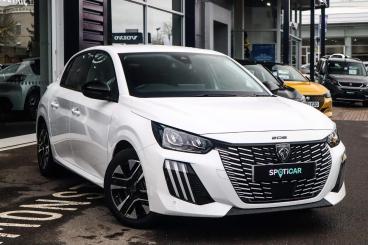 SPOTICAR Peugeot 208 1.2 Puretech Allure Euro 6 (s/s) 5dr Used Car - Hatchback Petrol White - Leamington - 1200585830_1