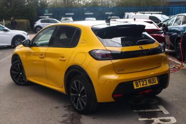 SPOTICAR Peugeot 208 1.2 Puretech Gt Eat Euro 6 (s/s) 5dr Used Car - Hatchback Petrol Yellow - Leamington - 1200590247_2