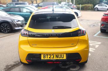 SPOTICAR Peugeot 208 1.2 Puretech Gt Eat Euro 6 (s/s) 5dr Used Car - Hatchback Petrol Yellow - Leamington - 1200590247_4