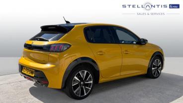 SPOTICAR Peugeot 208 1.2 Puretech Gt Euro 6 (s/s) 5dr Used Car - Hatchback Petrol Yellow - Maidstone - 1200591503_3