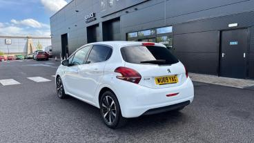 SPOTICAR Peugeot 208 1.2 Puretech Tech Edition Euro 6 (s/s) 5dr Used Car - Hatchback Petrol White - Bristol - 1200591590_5