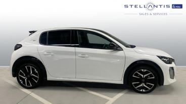 SPOTICAR Peugeot 208 1.2 Puretech Gt Euro 6 (s/s) 5dr Used Car - Hatchback Petrol White - West London - 1200592231_2