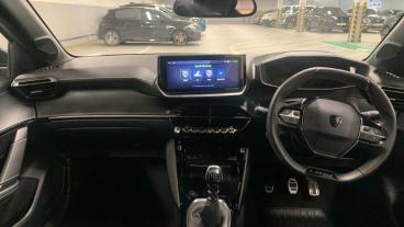 SPOTICAR Peugeot 208 1.2 Puretech Gt Euro 6 (s/s) 5dr Used Car - Hatchback Petrol White - West London - 1200592231_4