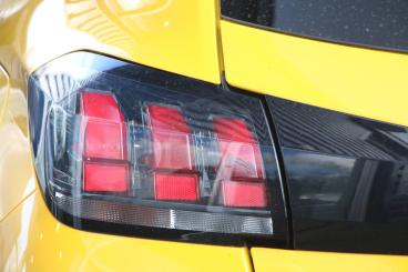 SPOTICAR Peugeot 208 1.2 Puretech Active Premium + Euro 6 (s/s) 5dr Used Car - Hatchback Petrol Yellow - Lichfield - 1200594056_3